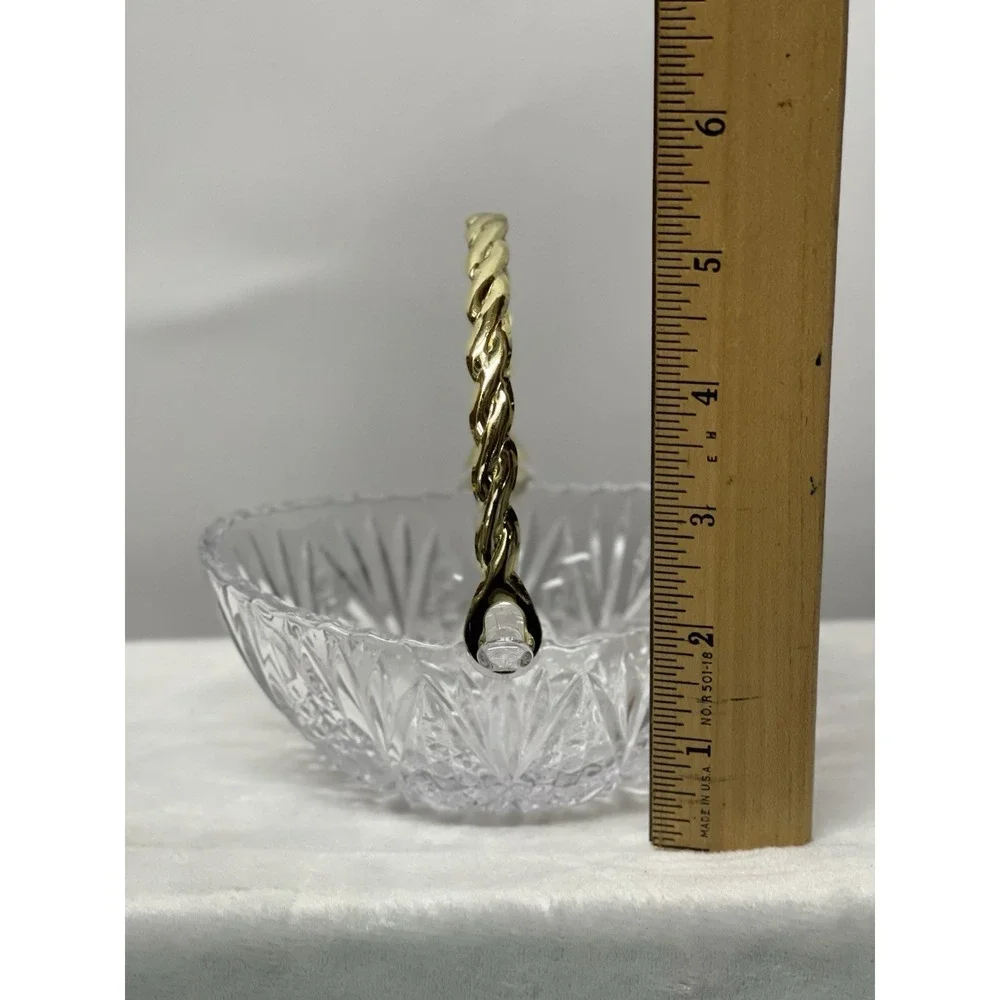 Vintage Clear Pressed Glass‎ Candy Basket Gold Tone Twist Handle Starburst